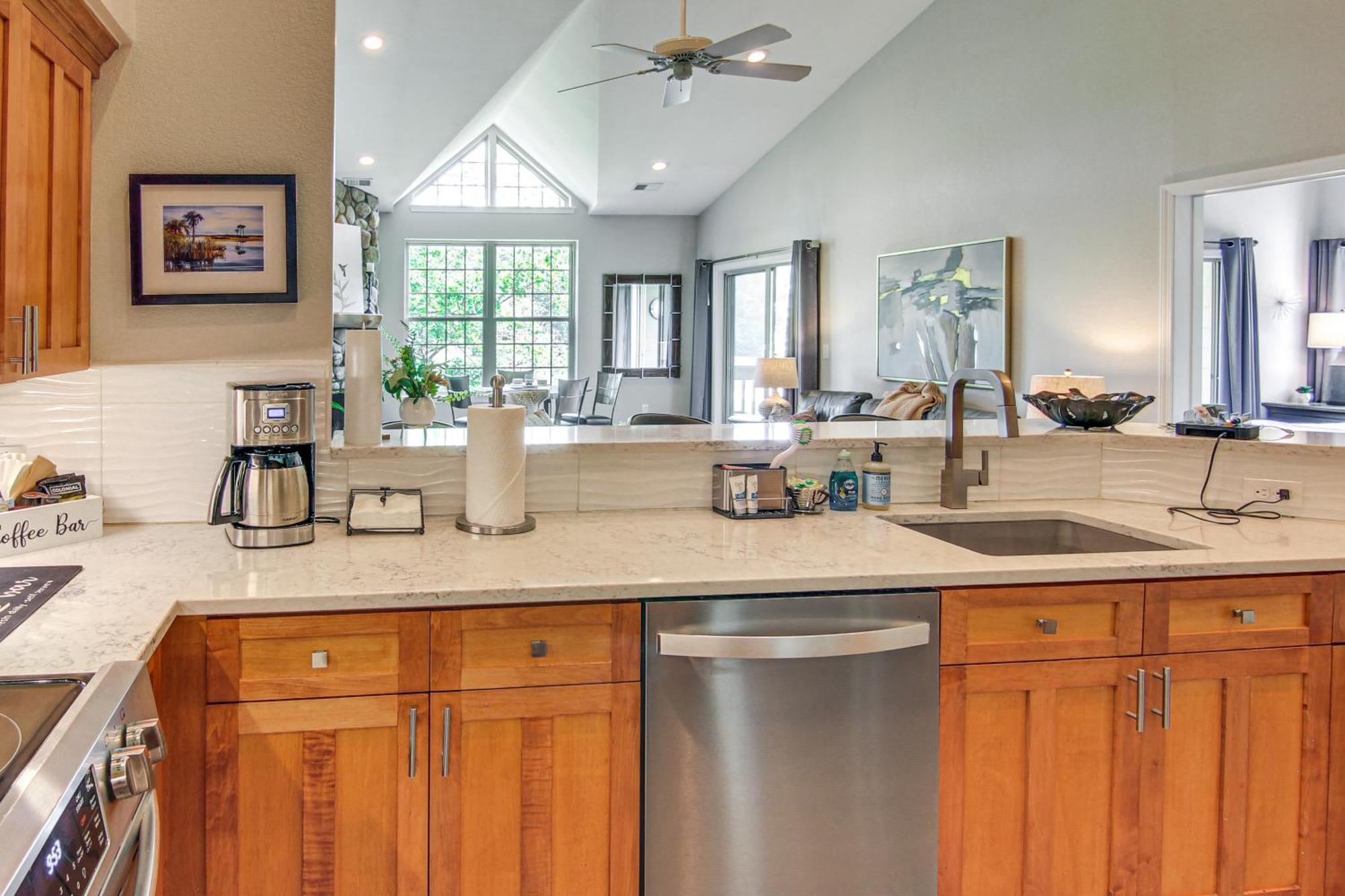 Lake Lure Condo With Resort Pool And Beach Access! ภายนอก รูปภาพ